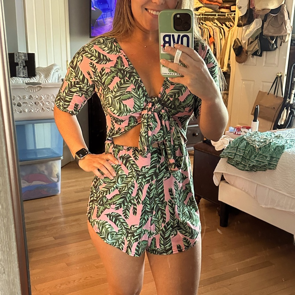 Pretty Little Thing romper